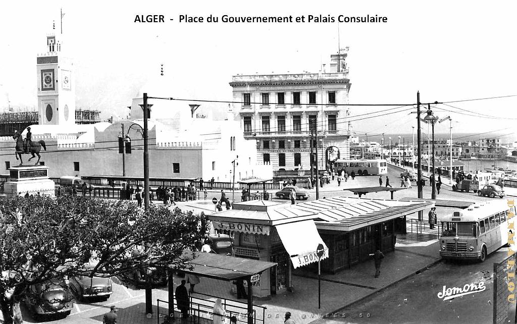 ALGER - PLACE DU GOUVERNEMENT.jpg